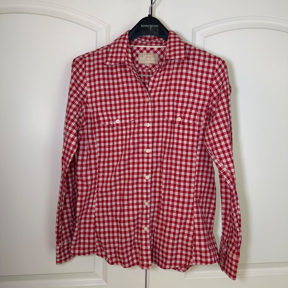 Banana Republic Soft Wash Shirt Womens Medium Red White Gingham Plaid Cotton